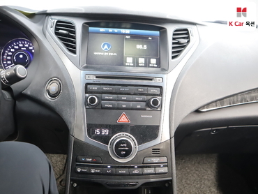 2015 - hyundai grandeur