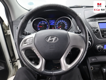 2010 - hyundai tucson