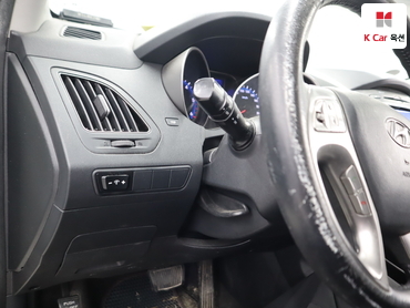2010 - hyundai tucson