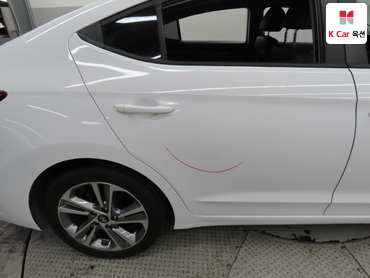2018 - hyundai avante