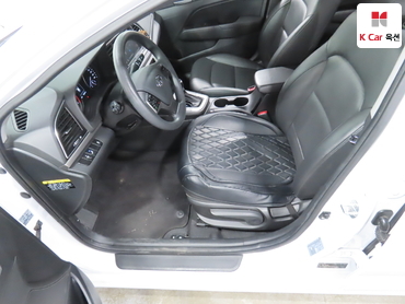 2018 - hyundai avante