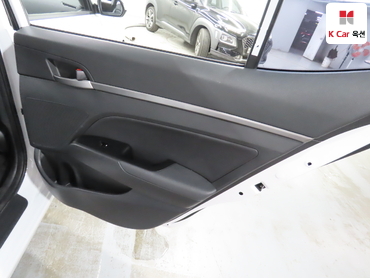 2018 - hyundai avante