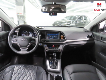 2018 - hyundai avante