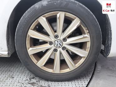 2014 - volkswagen passat