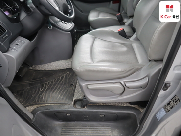 2018 - hyundai grand starex