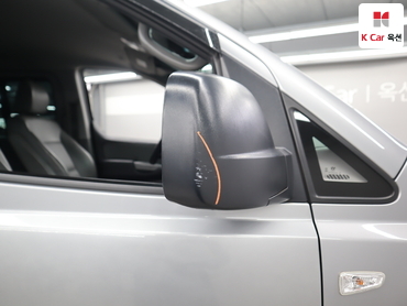 2018 - hyundai grand starex