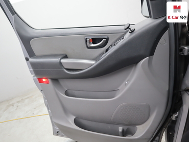2018 - hyundai grand starex
