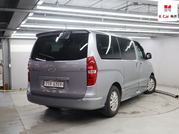 2018 - hyundai grand starex