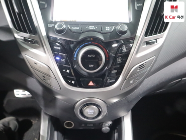 2012 - hyundai veloster