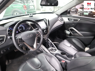 2012 - hyundai veloster