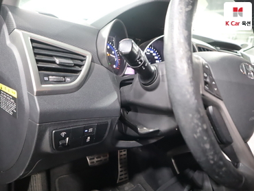 2012 - hyundai veloster
