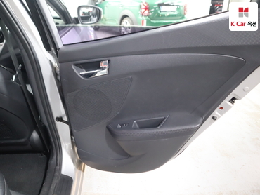 2012 - hyundai veloster