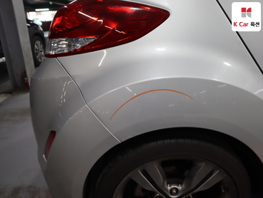 2012 - hyundai veloster
