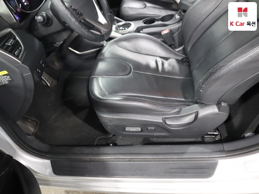 2012 - hyundai veloster