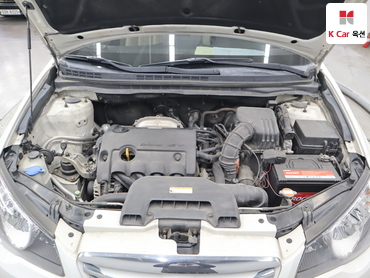 2010 - hyundai avante