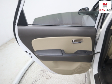 2010 - hyundai avante