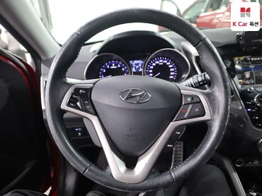 2012 - hyundai veloster
