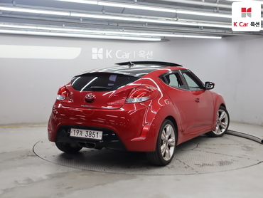 2012 - hyundai veloster