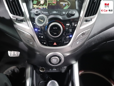2012 - hyundai veloster