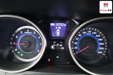 2013 - hyundai avante