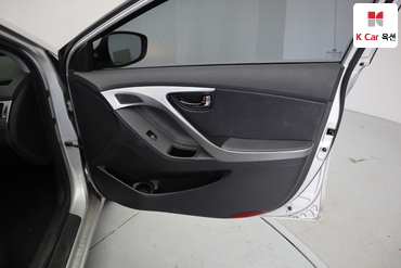 2013 - hyundai avante
