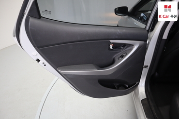 2013 - hyundai avante