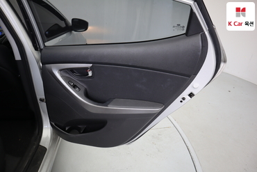 2013 - hyundai avante