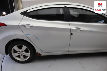 2013 - hyundai avante