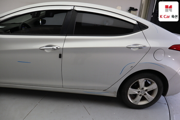 2013 - hyundai avante