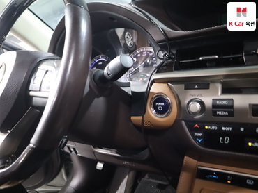 2017 - lexus es300h