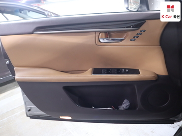 2017 - lexus es300h