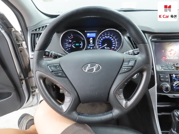 2012 - hyundai sonata