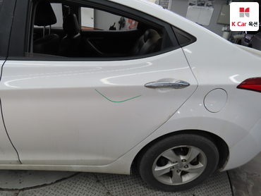 2011 - hyundai avante