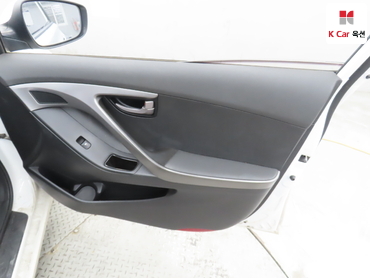 2011 - hyundai avante