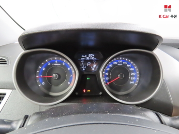 2011 - hyundai avante
