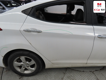 2011 - hyundai avante