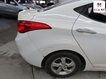 2011 - hyundai avante
