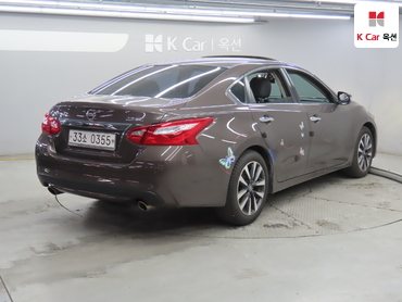 2017 - nissan altima