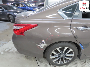 2017 - nissan altima
