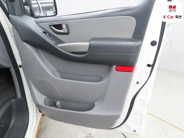 2016 - hyundai grand starex