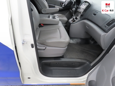2016 - hyundai grand starex