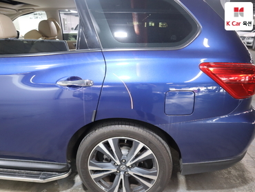2017 - nissan pathfinder