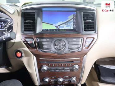 2017 - nissan pathfinder