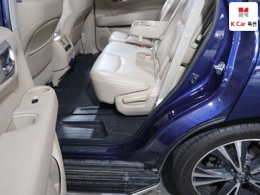 2017 - nissan pathfinder