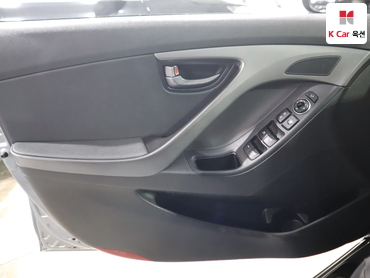 2015 - hyundai avante