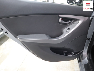 2015 - hyundai avante