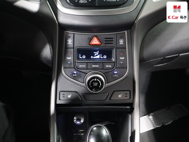 2015 - hyundai avante