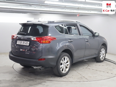2015 - toyota rav4