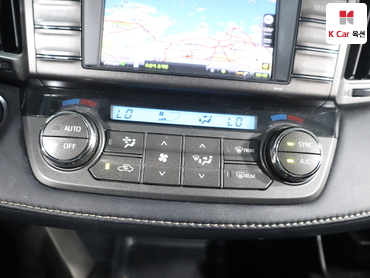 2015 - toyota rav4