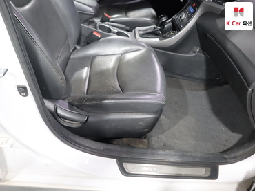 2015 - hyundai avante